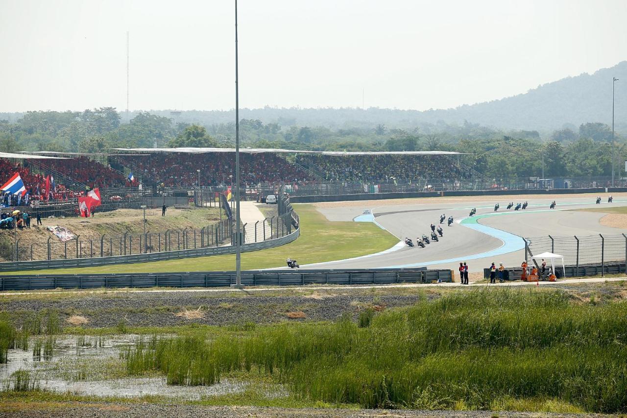 Bric Box Hotel Buriram Luaran gambar